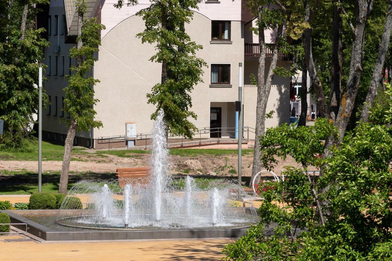 Aidaras Hotel Паланга Екстериор снимка